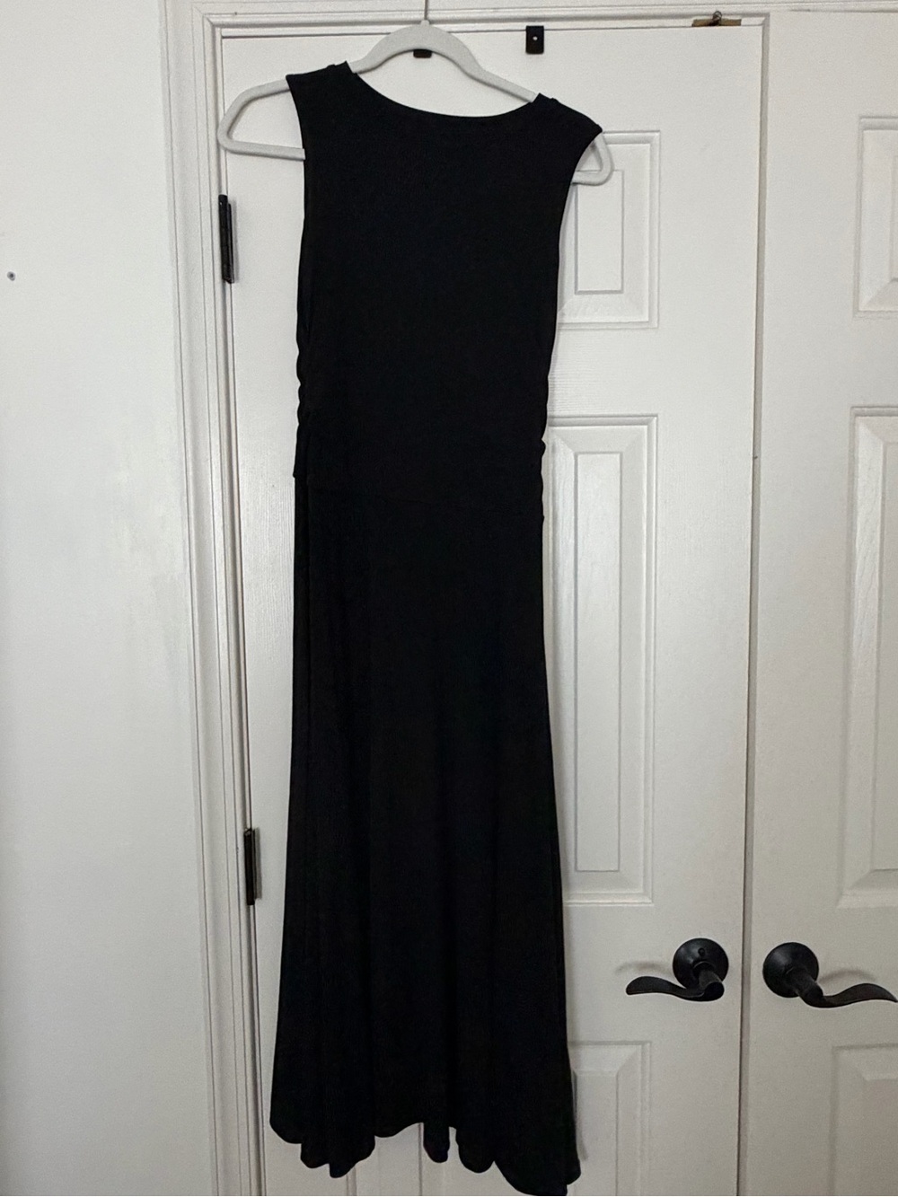 Sleek Black Sleeveless Maxi Dress